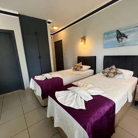 ホテル ルナイ アンタルヤ