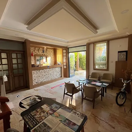 ホテル ルナイ 3*