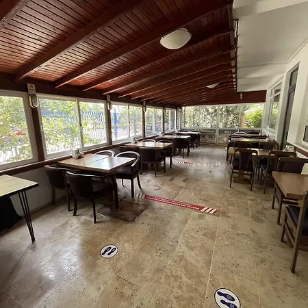 ホテル ルナイ アンタルヤ