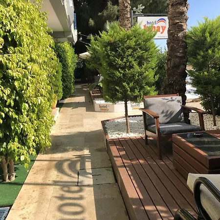 ホテル ルナイ 3*