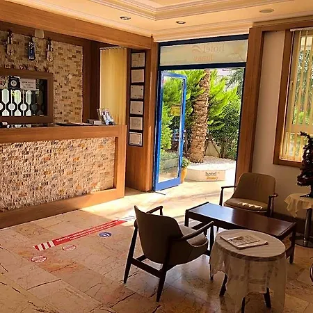 Hotel Lunay