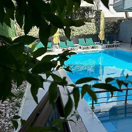 Lunay Hotel