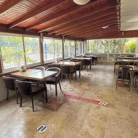 Lunay Hotel 3*