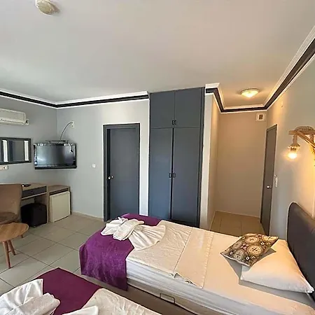 Lunay Hotel
