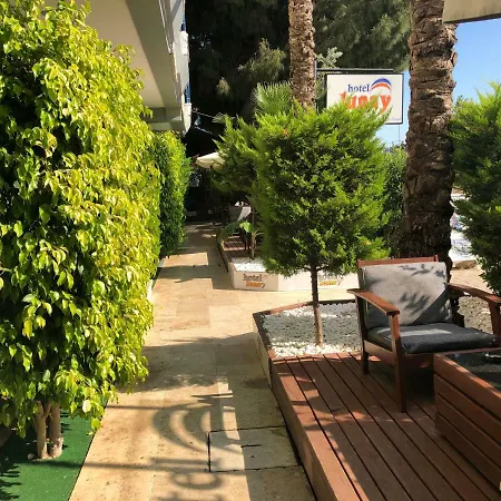 Lunay Αττάλεια